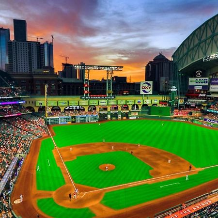 U1 Penthouse Downtown Houston Rental Car Available Apt 1Br 1Bth Gym Sleep Good Exterior foto